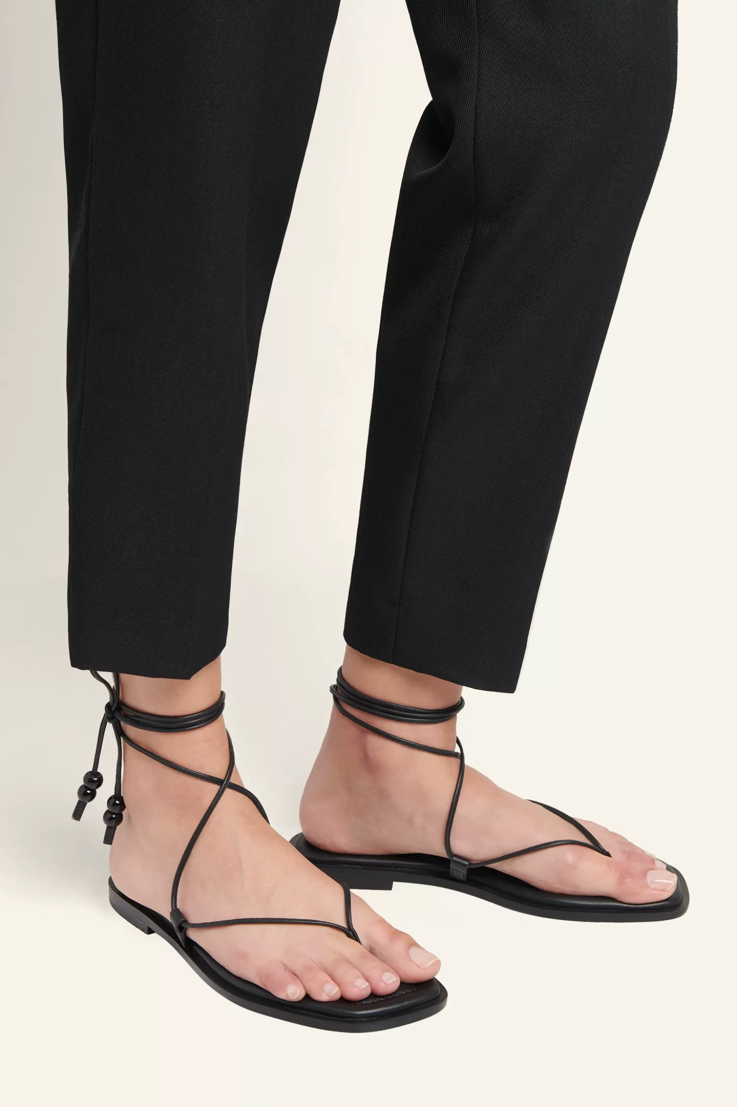 Flats | Sandals<A.EMERY FINCH SANDAL Black