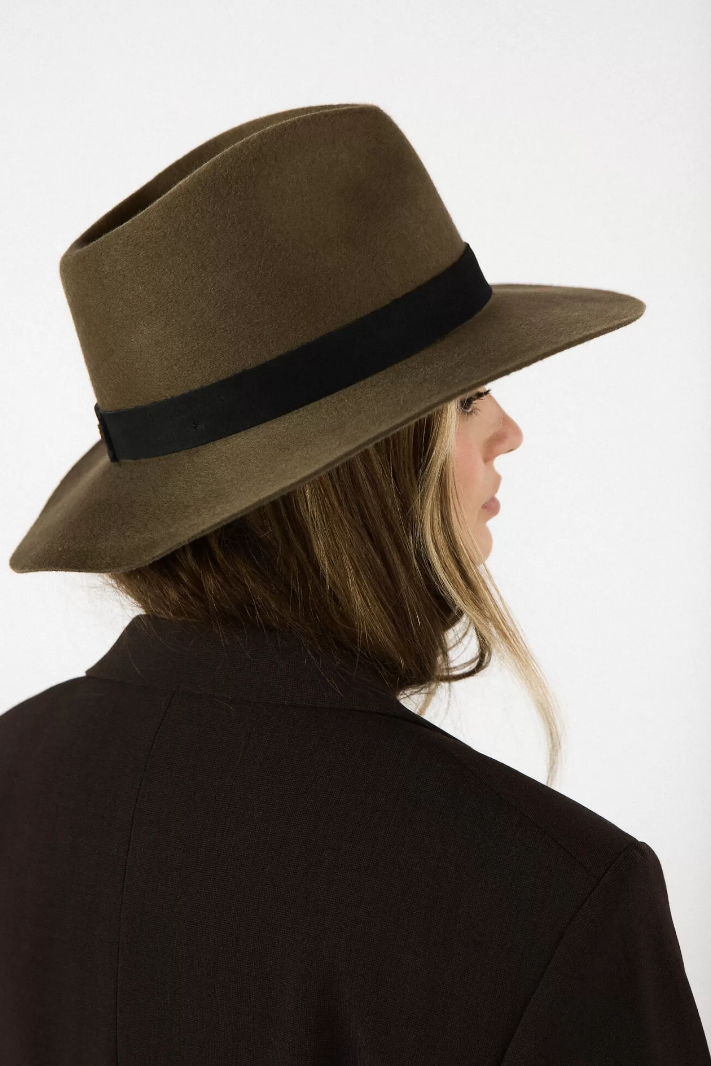 Headwear<JANESSA LEONÉ LUCA FEDORA